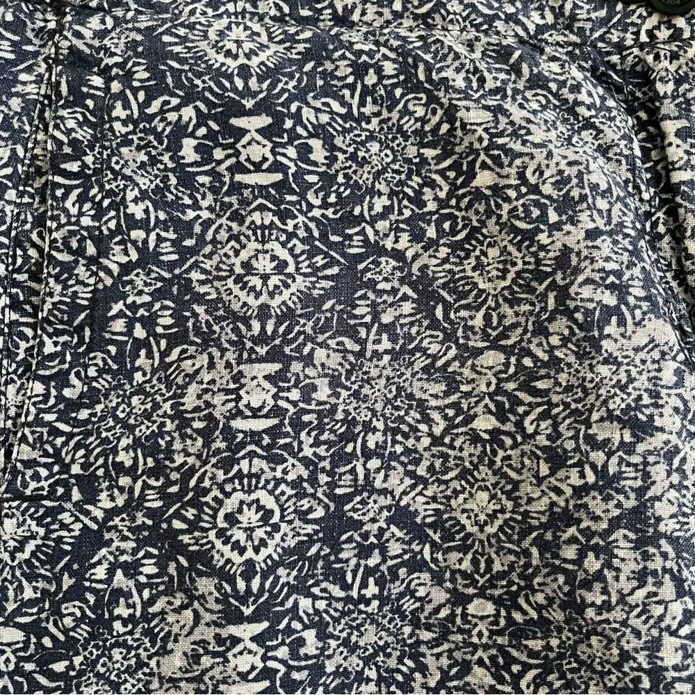 Poetry 100% Linen Blue Floral Damask Cropped Trouser Pants Size 10 - Picture 3 of 6